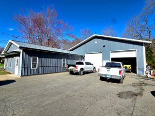 60 Central Avenue, Bloomfield, CT 06002
