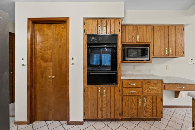 1724 Bent Tree Trail, West Lafayette, IN 47906