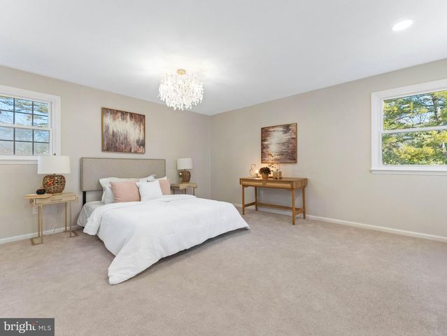 416 COUNTRY CLUB DR, Cherry Hill, NJ 08003