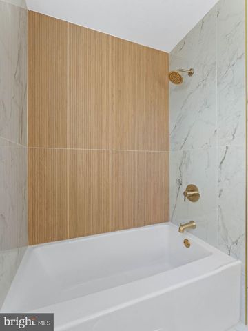 416 COUNTRY CLUB DR, Cherry Hill, NJ 08003