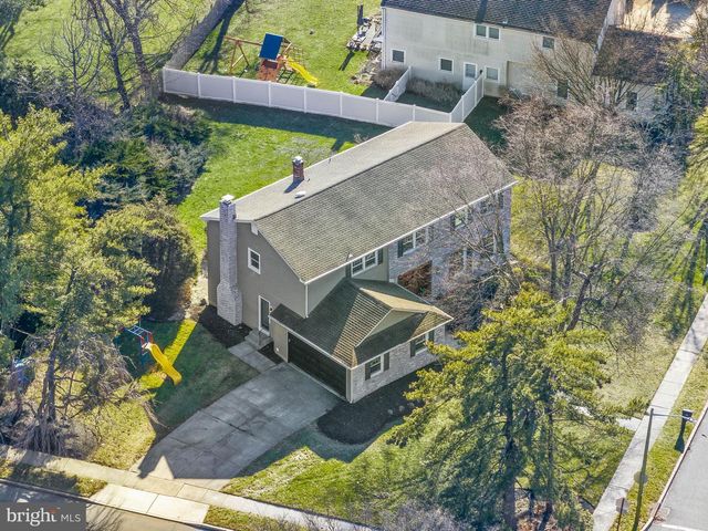 416 COUNTRY CLUB DR, Cherry Hill, NJ 08003