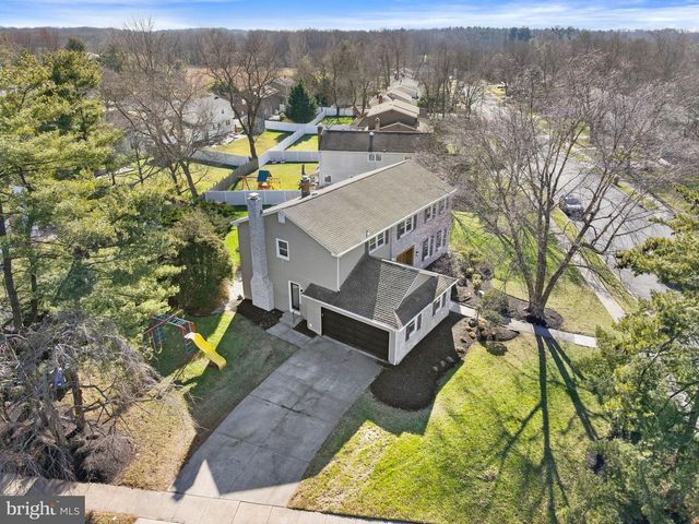 416 COUNTRY CLUB DR, Cherry Hill, NJ 08003