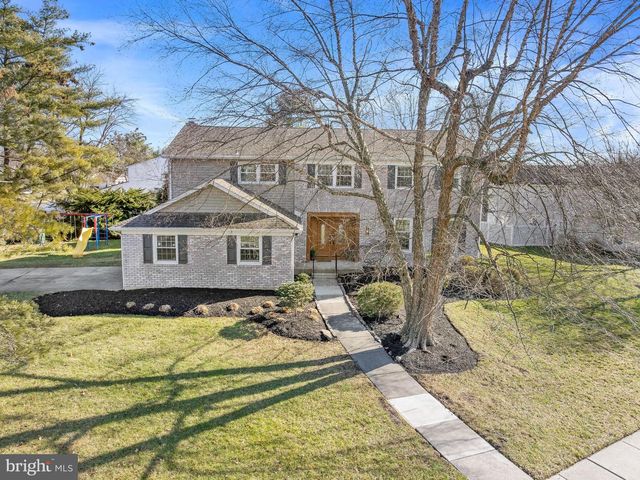 416 COUNTRY CLUB DR, Cherry Hill, NJ 08003