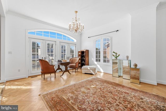 9607 SINGLETON DR, Bethesda, MD 20817