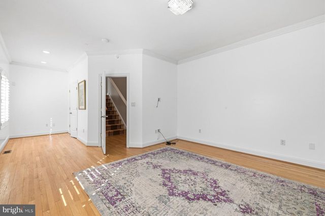 9607 SINGLETON DR, Bethesda, MD 20817