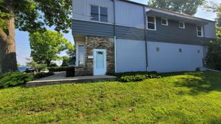 792 N Barron Boulevard 792, Grayslake, IL 60030