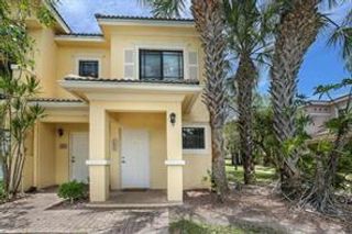 2805 VERONIA Drive 104, Palm Beach Gardens, FL 33410