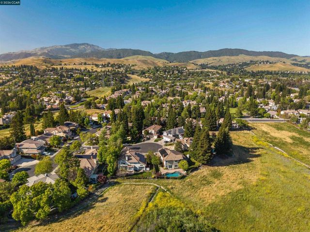 25 Greenridge Pl, Danville, CA 94506
