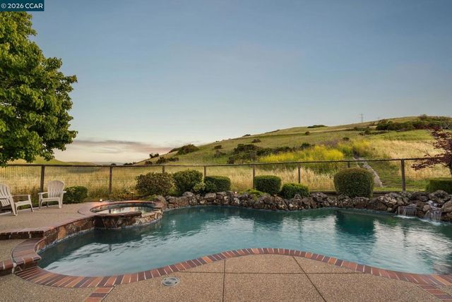 25 Greenridge Pl, Danville, CA 94506