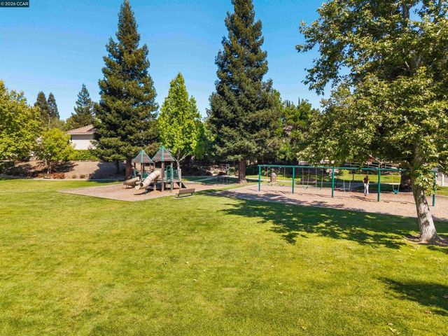 25 Greenridge Pl, Danville, CA 94506