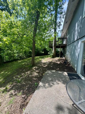 700 BON GOR CT, Columbia, MO 65202