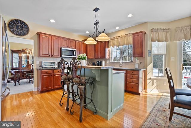 10 LAUREL WOOD CT, Laurel Springs, NJ 08021