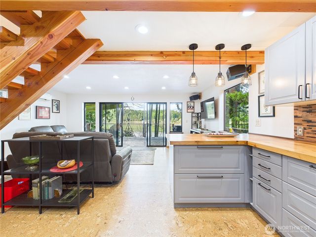 1341 E Beaver Avenue, Shelton, WA 98584