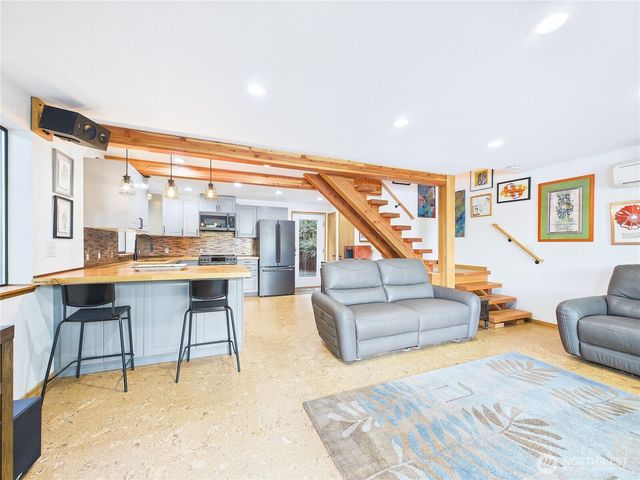 1341 E Beaver Avenue, Shelton, WA 98584