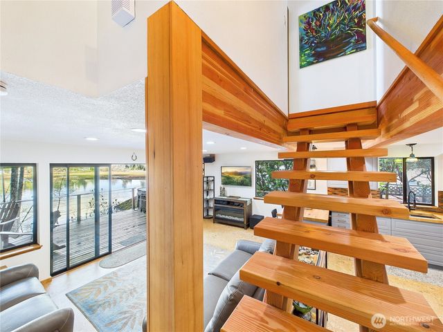 1341 E Beaver Avenue, Shelton, WA 98584