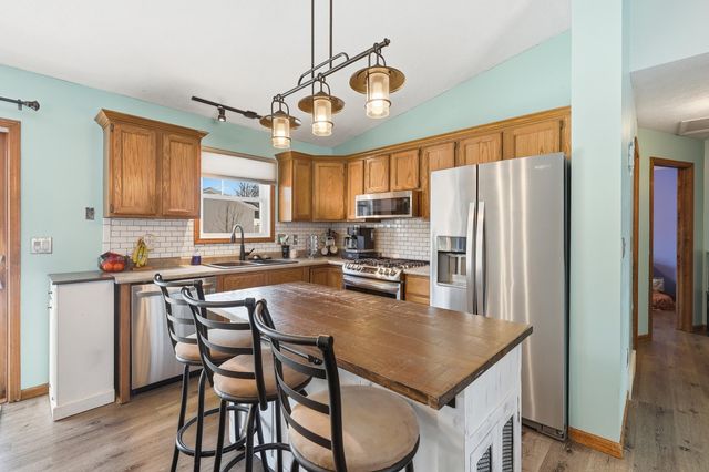 130 S 7th Street NE, Cedar Springs, MI 49319