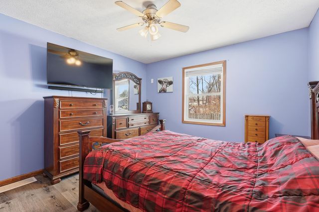 130 S 7th Street NE, Cedar Springs, MI 49319