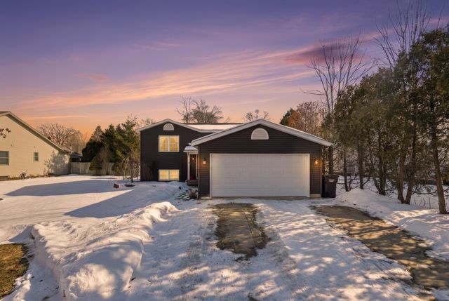 130 S 7th Street NE, Cedar Springs, MI 49319