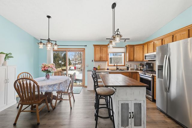 130 S 7th Street NE, Cedar Springs, MI 49319