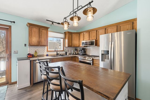 130 S 7th Street NE, Cedar Springs, MI 49319