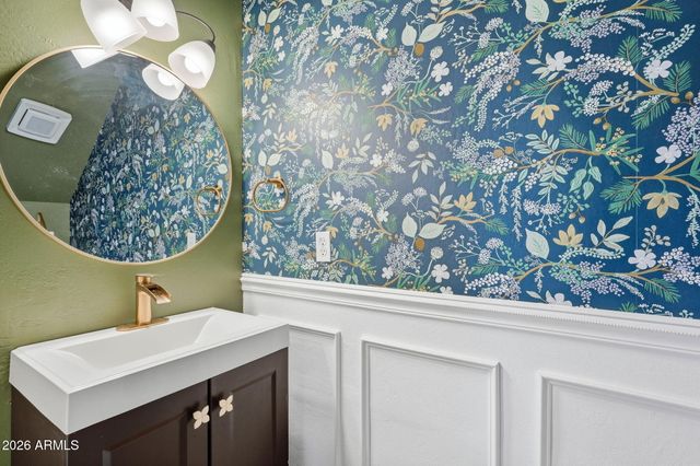 4142 N 11TH Street 8, Phoenix, AZ 85014