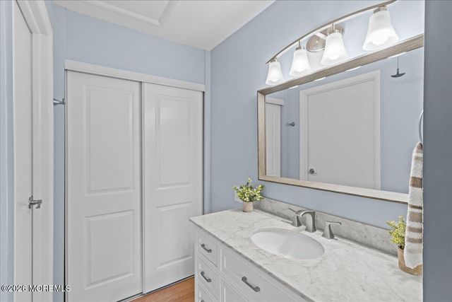 492 A New Castle Court, Manchester, NJ 08759