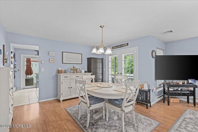 492 A New Castle Court, Manchester, NJ 08759