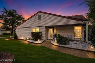 492 A New Castle Court, Manchester, NJ 08759