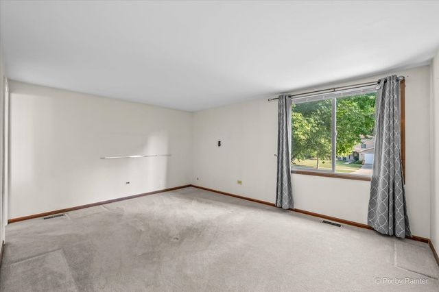 602 E Hackberry Drive, Arlington Heights, IL 60004