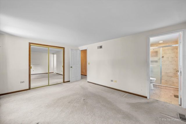 602 E Hackberry Drive, Arlington Heights, IL 60004