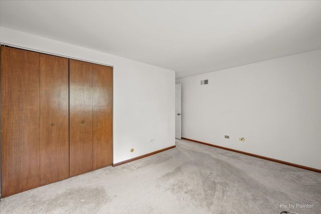 602 E Hackberry Drive, Arlington Heights, IL 60004