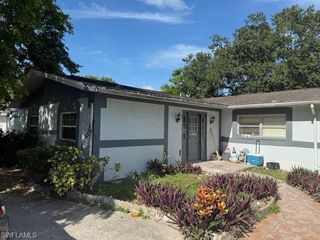 2101 43rd TER SW, Naples, FL 34116