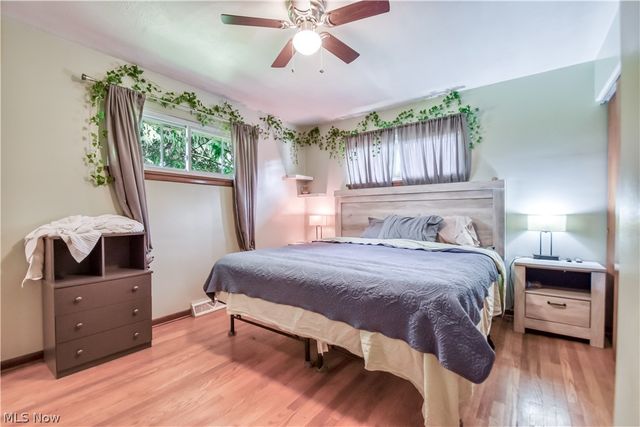 7815 Parmaview Lane, Parma, OH 44134