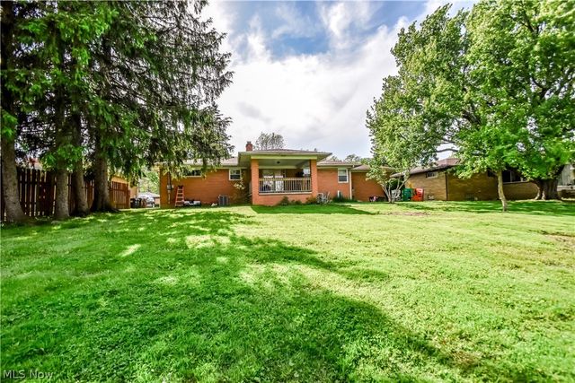 7815 Parmaview Lane, Parma, OH 44134