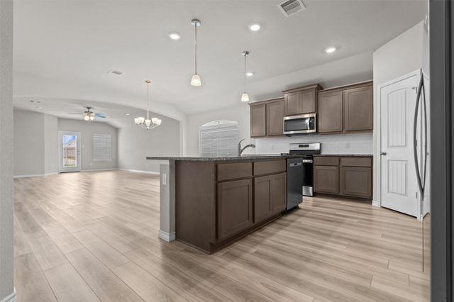 1164 Kennesaw Drive, College Station, TX 77845