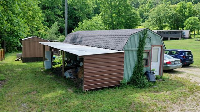 6990 Clarence Nichols Road, Young Harris, GA 30582