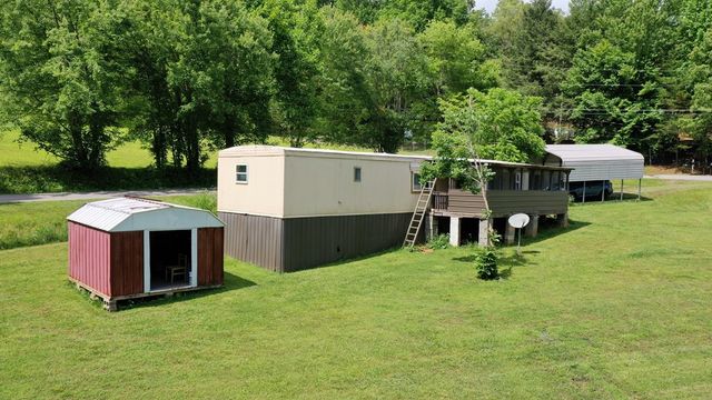 6990 Clarence Nichols Road, Young Harris, GA 30582