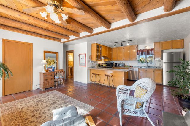 42 Coyote Crossing, Santa Fe, NM 87508