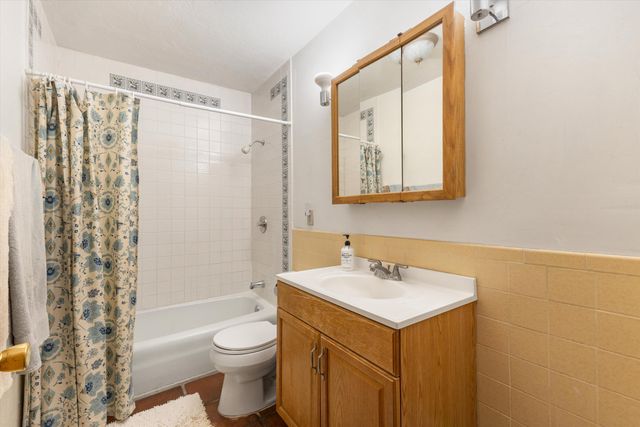 42 Coyote Crossing, Santa Fe, NM 87508