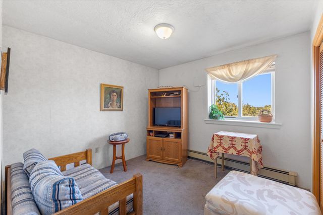 42 Coyote Crossing, Santa Fe, NM 87508