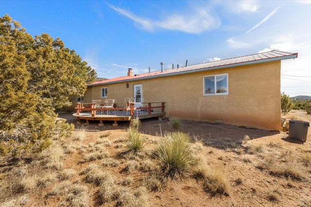 42 Coyote Crossing, Santa Fe, NM 87508
