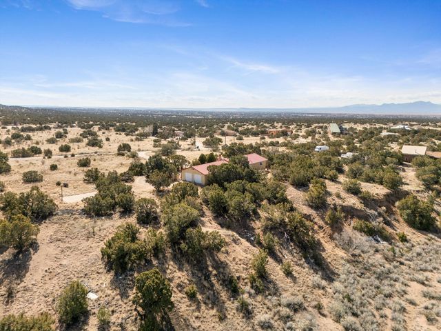 42 Coyote Crossing, Santa Fe, NM 87508