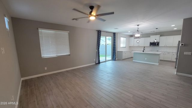 9189 N 98TH Avenue, Peoria, AZ 85345