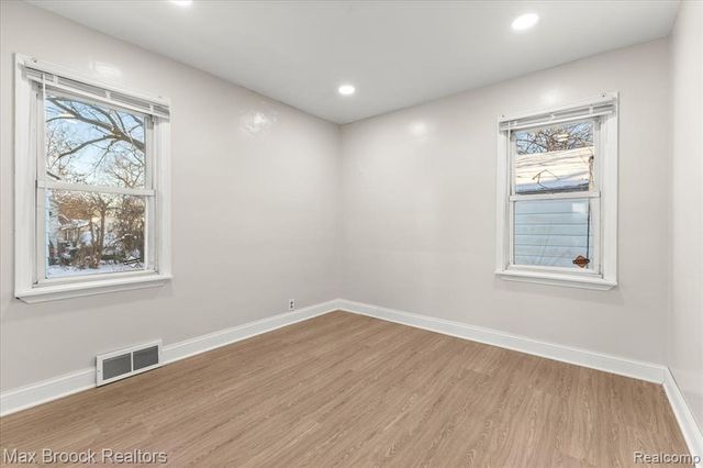 291 Michigan Avenue, Pontiac, MI 48342