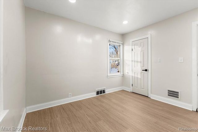 291 Michigan Avenue, Pontiac, MI 48342