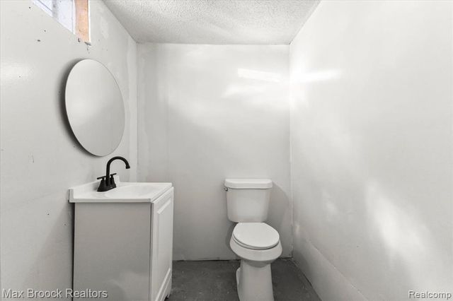 291 Michigan Avenue, Pontiac, MI 48342