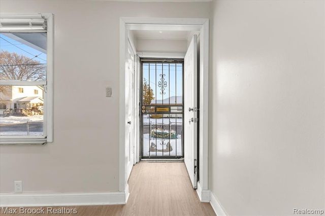 291 Michigan Avenue, Pontiac, MI 48342