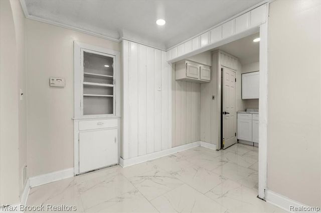 291 Michigan Avenue, Pontiac, MI 48342