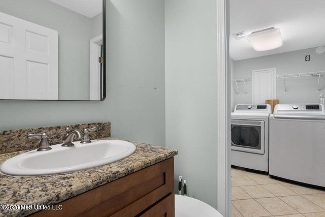 808 Desoto Street, 7, Ocean Springs, MS 39564