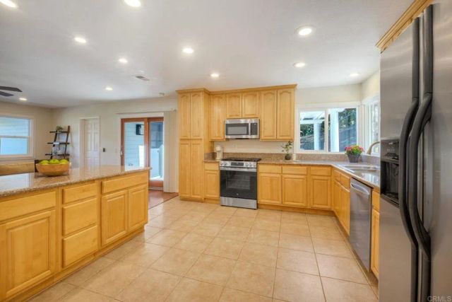 2830 Green Canyon Road, Fallbrook, CA 92028